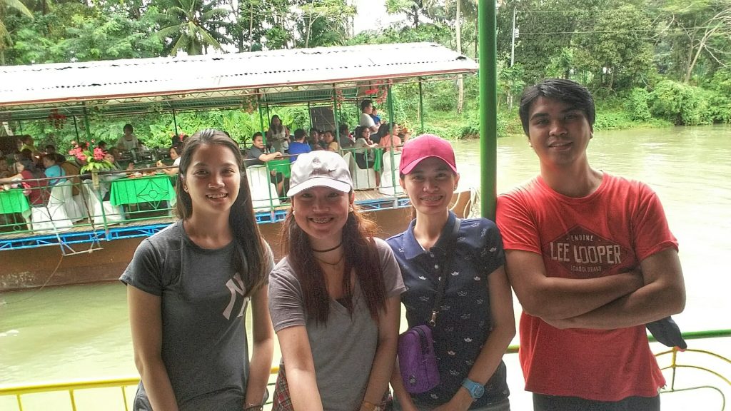 our group picture while on the floating restaurant